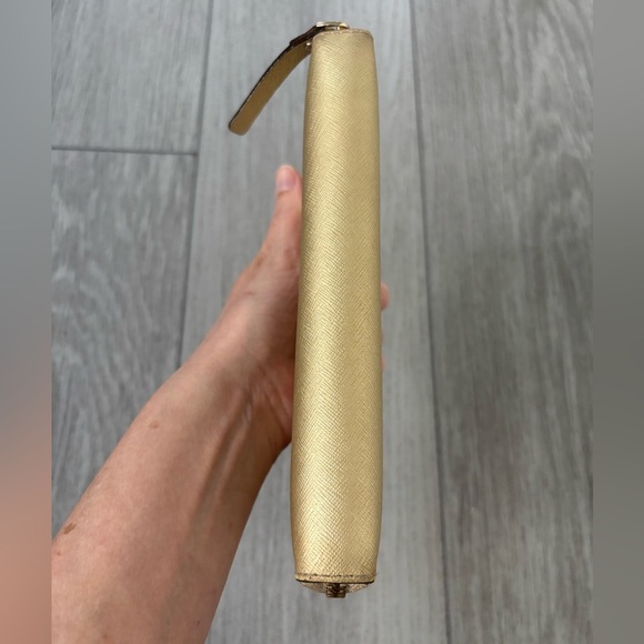 Kate Spade Spencer Metallic Slim Continental wallet. - Picture 5 of 14